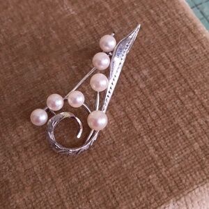 Silver Faux Pearl Brooch